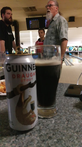 Bowling Alley «Apollo Bowling Center», reviews and photos, 29410 Gratiot Ave, Roseville, MI 48066, USA