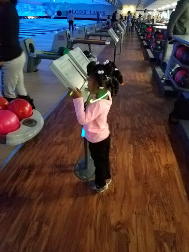 Bowling Supply Shop «Lodge Lanes», reviews and photos, 46255 S Interstate 94 Service Dr, Belleville, MI 48111, USA