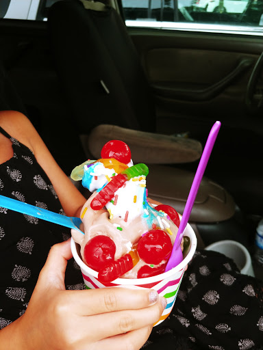 Frozen Yogurt Shop «Front Porch», reviews and photos, 3107 S Interstate 35 #770, Round Rock, TX 78664, USA