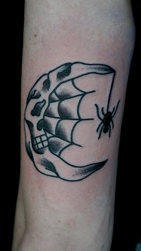 Explore sister tattoo ideas, creative tattoo ideas in Arlington, available at Benchmark Tattoos