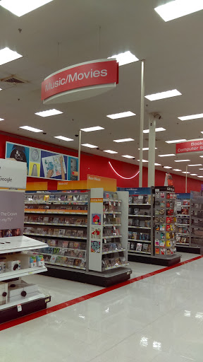 Department Store «Target», reviews and photos, 175 W Army Trail Rd, Glendale Heights, IL 60139, USA