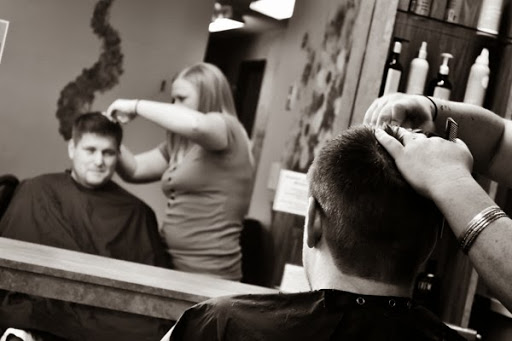 Tanning Salon «Indulge Salon & Tanning», reviews and photos, 1713 Commerce Dr, North Mankato, MN 56003, USA