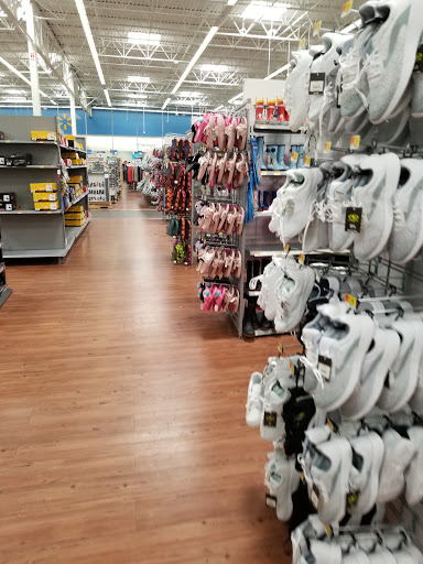 Discount Store «Walmart», reviews and photos, 1200 Shingle Creek Crossing, Brooklyn Center, MN 55430, USA