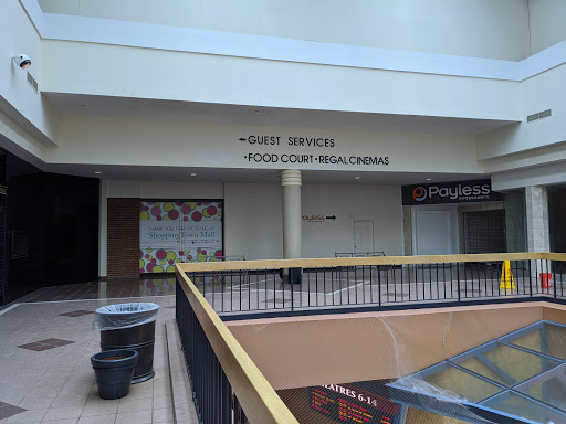 Shopping Mall «ShoppingTown Mall», reviews and photos, 3649 Erie Blvd E, Syracuse, NY 13214, USA