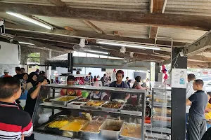 Mok Yoh Pok Kob Gulai Serati & Ayam Kampung image