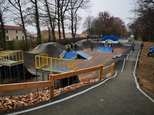 Skatepark de Les Abrets-en-Dauphiné à Les Abrets en Dauphiné