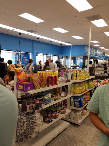 Clothing Store «Ross Dress for Less», reviews and photos, 1237 E Golf Rd, Schaumburg, IL 60173, USA