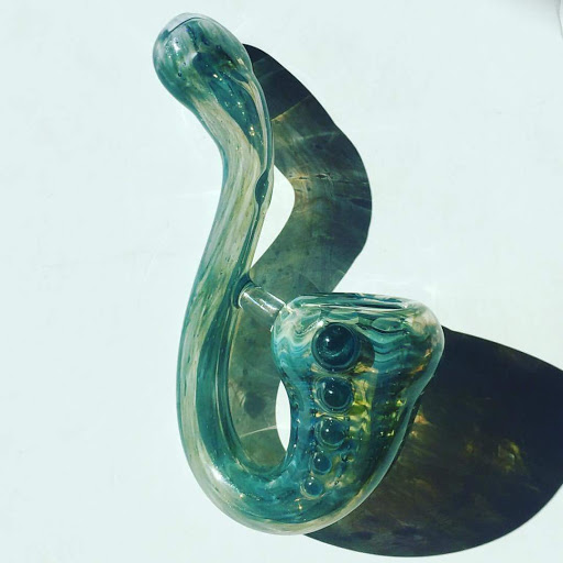 Tobacco Shop «La Tia Smoke Shop», reviews and photos, 154 Maverick St, East Boston, MA 02128, USA