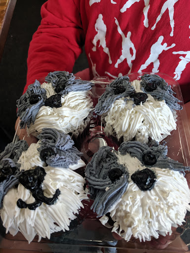 Coffee Shop «19th Donut Hole», reviews and photos, 116 N Lindsay Rd #17, Mesa, AZ 85213, USA