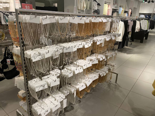 Clothing Store «H&M», reviews and photos, 140 Easton Station, Columbus, OH 43219, USA