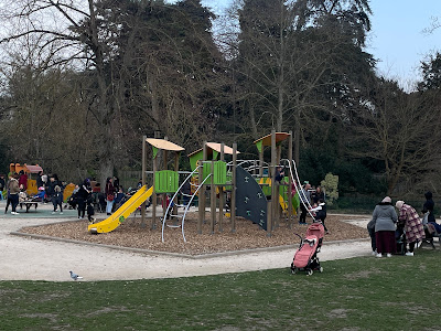 Aire de Jeux du Jardin des Plantes à Toulouse