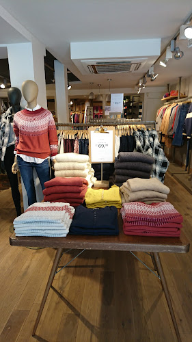 Magasin de vêtements Esprit le Mans Centre Ville Le Mans