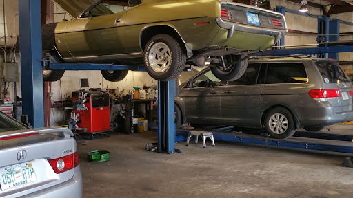 Auto Repair Shop «Central Florida Auto Repair», reviews and photos, 1779 S Orange Blossom Trail, Apopka, FL 32703, USA