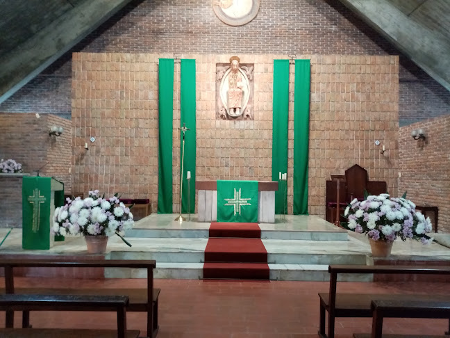 Besares 3567 Santuario de Santa Rita De Casia - Iglesia