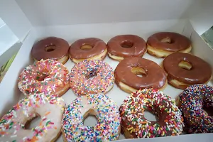 Russell's Donuts image