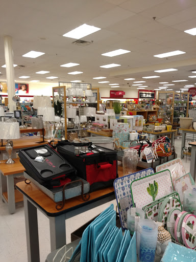 Department Store «T.J. Maxx», reviews and photos, 1091 N Dupont Hwy, Dover, DE 19901, USA