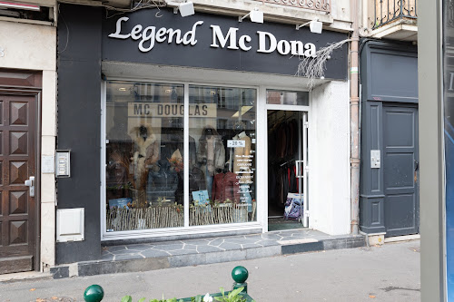 Magasin de vêtements pour femmes Legend Mc Douglas Fontainebleau