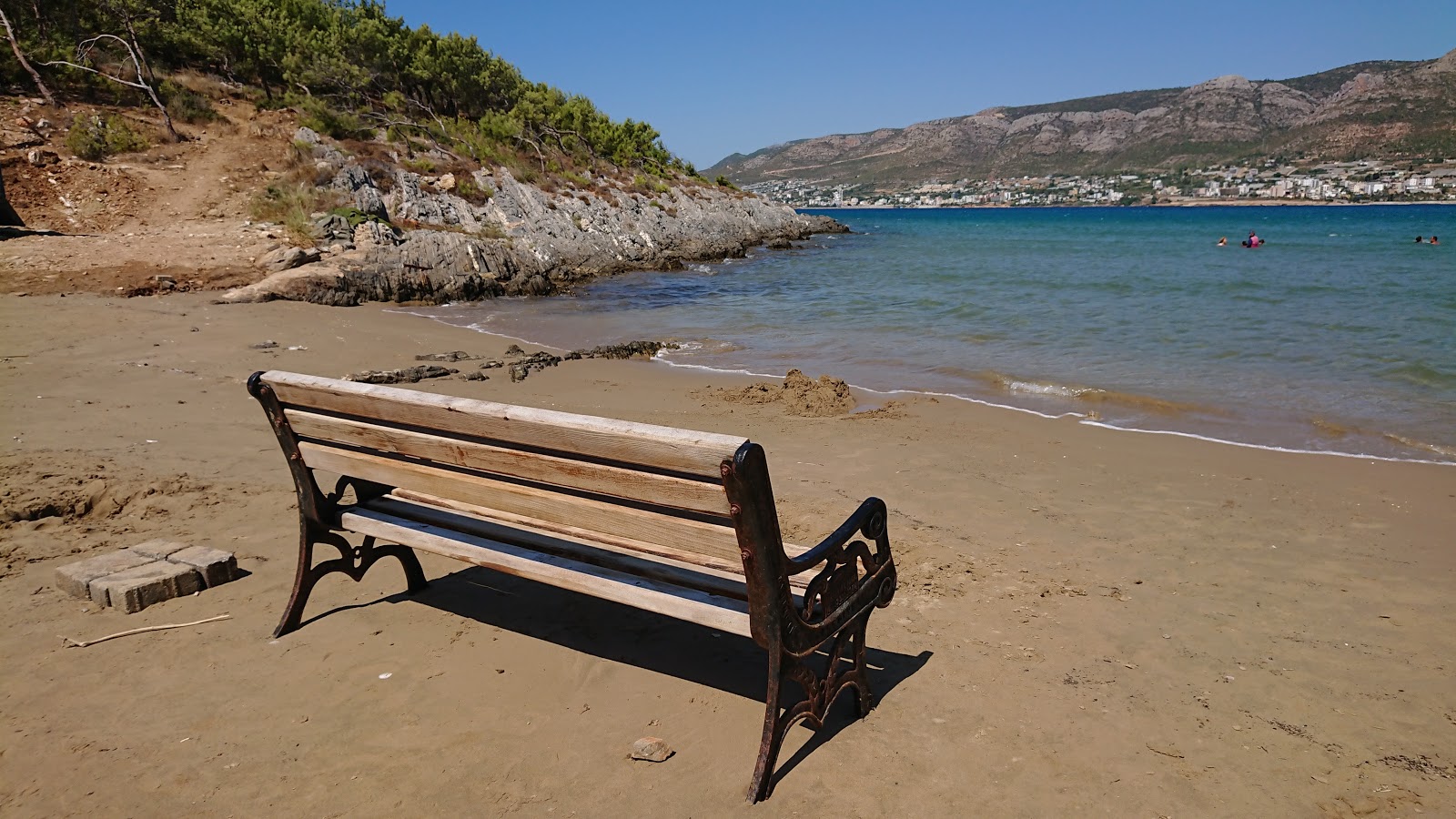 Φωτογραφία του Incekum beach II υποστηρίζεται από βράχους