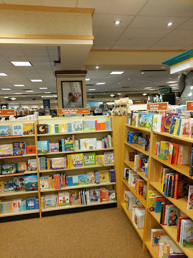 Book Store «Barnes & Noble», reviews and photos, 1201 42nd St S, Fargo, ND 58103, USA