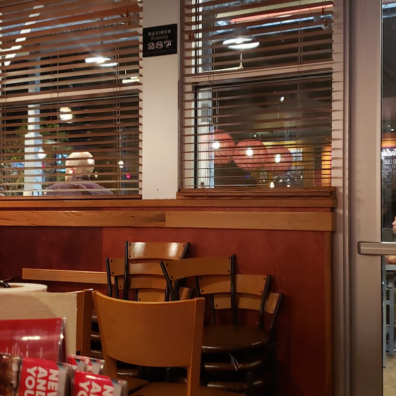 Red Robin Gourmet Burgers and Brews