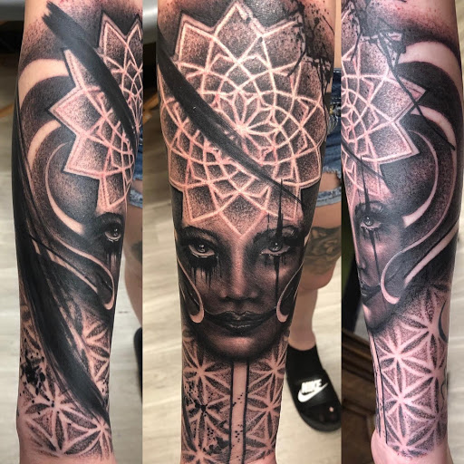 Explore fern tattoo ideas, creative tattoo ideas in Dallas, available at Change of Tides Tattoo