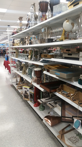 Clothing Store «Ross Dress for Less», reviews and photos, 1955 W Craig Rd, North Las Vegas, NV 89032, USA