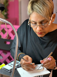 Venenosa Beauty & Paradise Beauty Studio - Photo 9 - Car repair in Round Lake, IL, Round Lake Beach