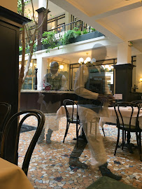 Atmosphère du Restaurant français Le Café du Commerce à Paris - n°10