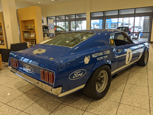 Ford Dealer «Holmes Tuttle Ford Auto Mall Tucson», reviews and photos, 660 W Auto Mall Dr, Tucson, AZ 85705, USA