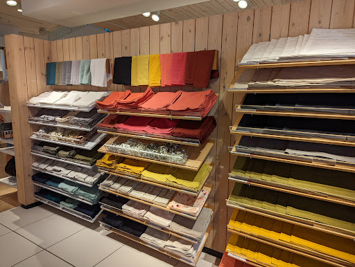 Furniture Store «Crate and Barrel», reviews and photos, 301 Santana Row, San Jose, CA 95128, USA