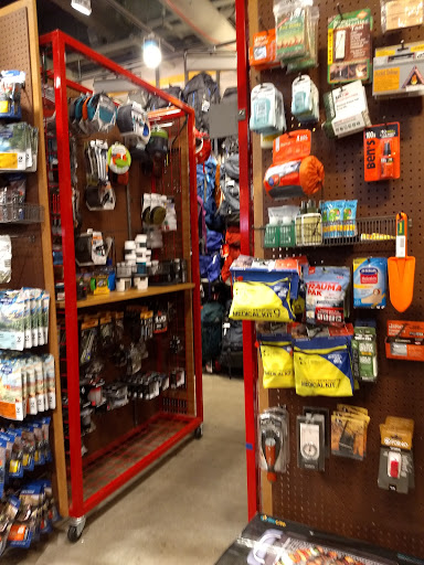 Outdoor Sports Store «Moosejaw», reviews and photos, 439 W 47th St, Kansas City, MO 64112, USA