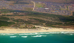 Macassar beach'in fotoğrafı - rahatlamayı sevenler arasında popüler bir yer