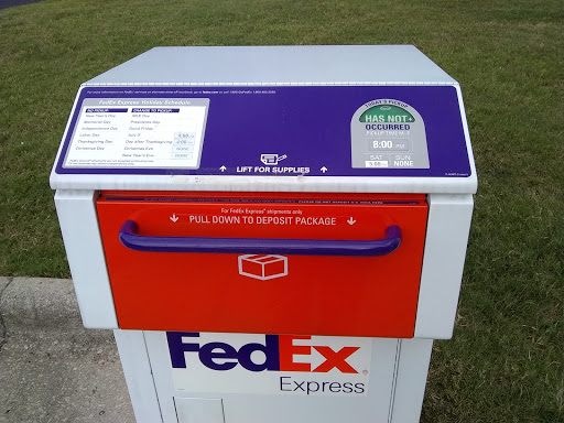 Shipping and Mailing Service «FedEx Ship Center», reviews and photos, 4301 Atlantic Ave, Raleigh, NC 27604, USA