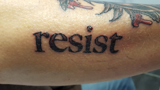 Tattoo Shop «Lady Luck Tattoo», reviews and photos, 5310 Highland Rd, Waterford Twp, MI 48327, USA