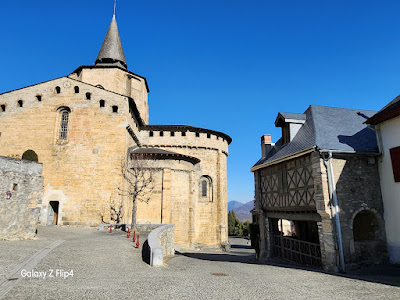 Saint-Savin à Saint-Savin
