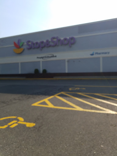 Supermarket «Super Stop & Shop», reviews and photos, 22 Leetes Island Rd, Branford, CT 06405, USA