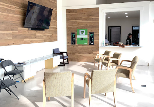 Dry Cleaner «OASIS/ DRY CLEANER & LAUNDROMAT», reviews and photos, 84 N Grant Ave, American Fork, UT 84003, USA