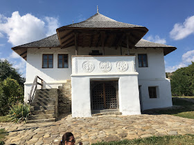 Casa cu blazoane din Chiojdu