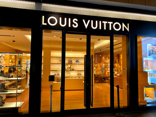 Louis Vuitton Neiman Marcus Roosevelt Field Mall