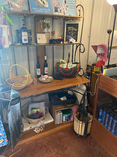 Winery «Movie House Winery», reviews and photos, 112 E Commerce St, Morrilton, AR 72110, USA