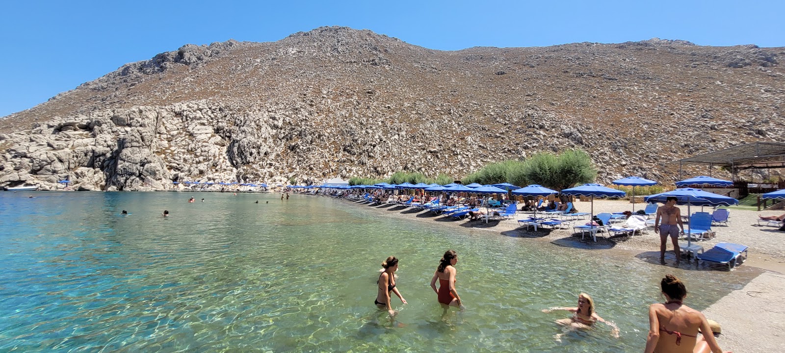 Foto von Saint Nicholas Beach mit eine gerade küstenlinie