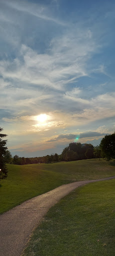 Golf Course «Browns Lake Golf Course», reviews and photos, 932 Browns Lake Dr, Burlington, WI 53105, USA