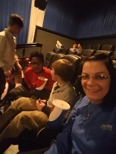 Movie Theater «Showplace Cinemas Henderson 8», reviews and photos, 406 Cs-1117, Henderson, KY 42420, USA