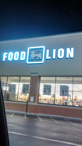 Grocery Store «Food Lion», reviews and photos, 845 Village Blvd, Abingdon, VA 24210, USA