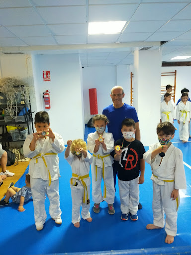 Gimnasio Vargas en Purchil, Granada