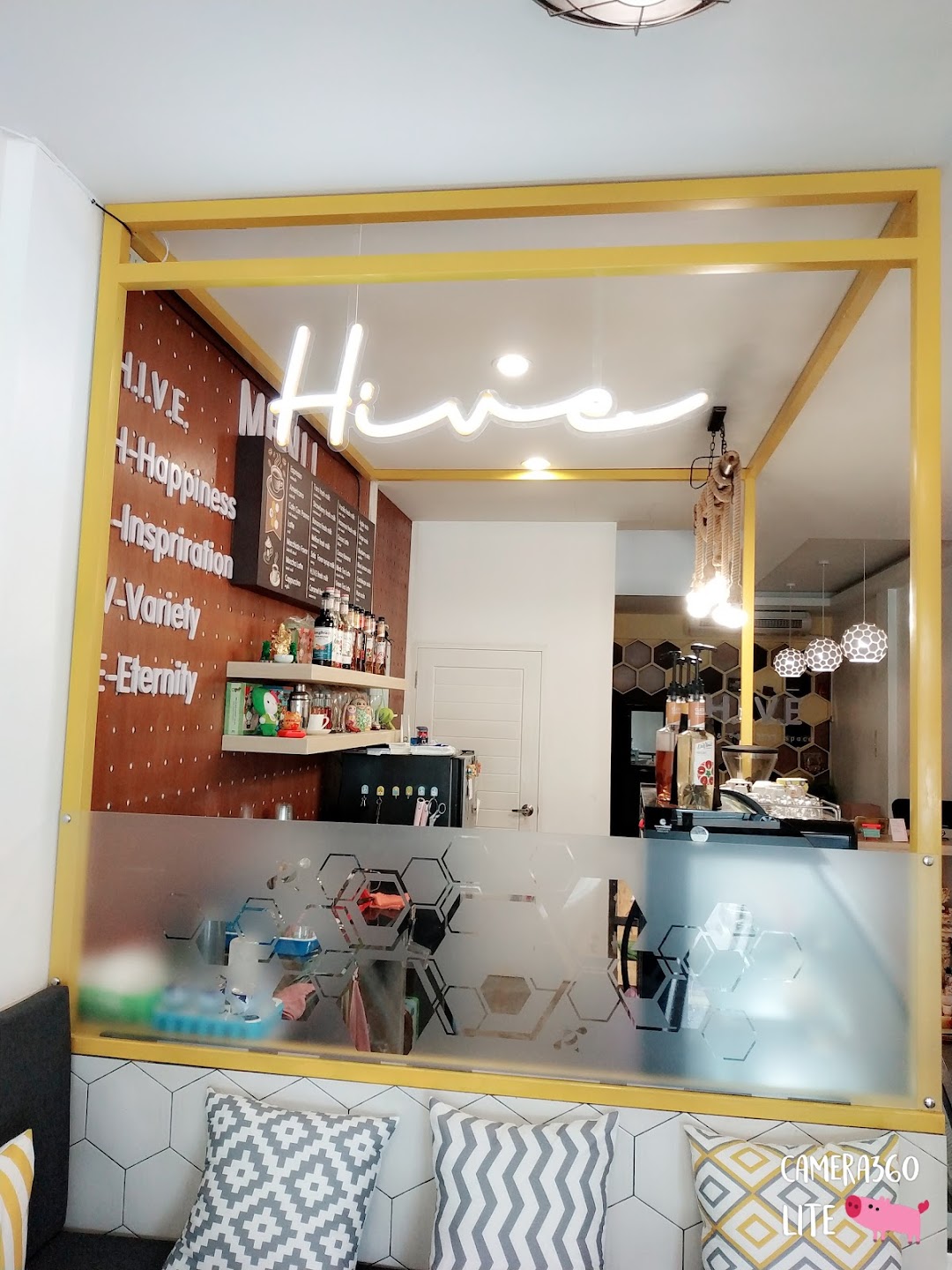 Hive cafe & co working space