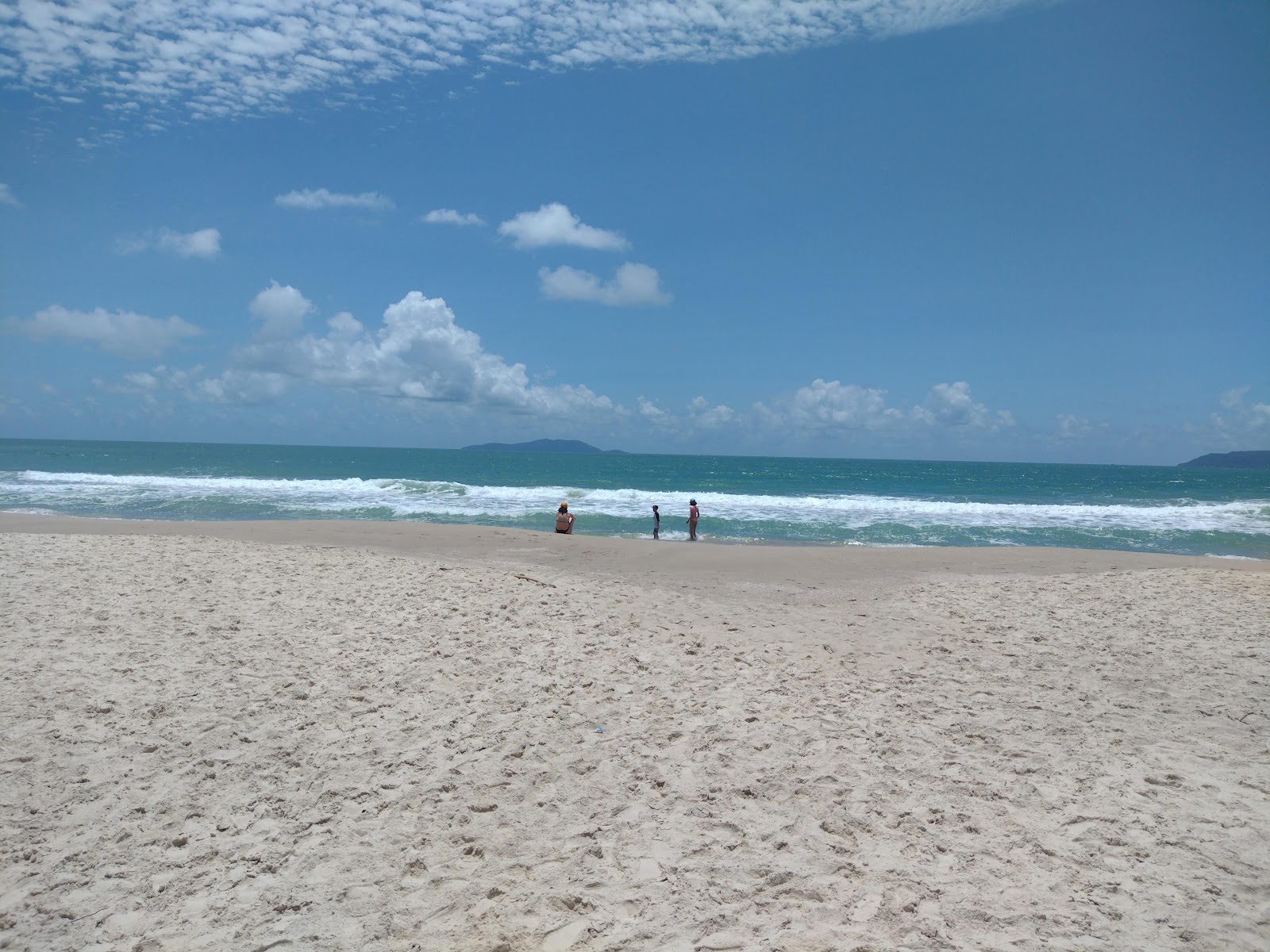 Photo de Praia das Bananeiras zone des équipements
