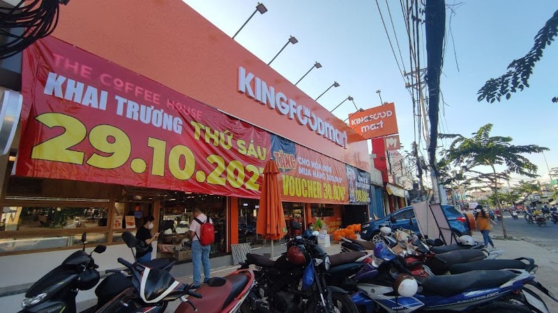 Siêu thị Kingfoodmart Phạm Hùng