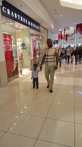 Shopping Mall «Kenwood Towne Centre», reviews and photos, 7875 Montgomery Rd, Cincinnati, OH 45236, USA