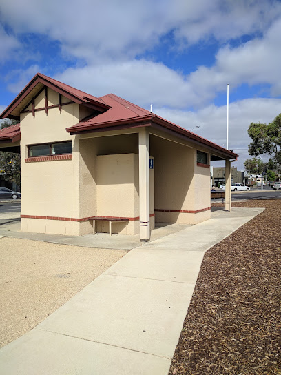 Geelong East Public Toilets